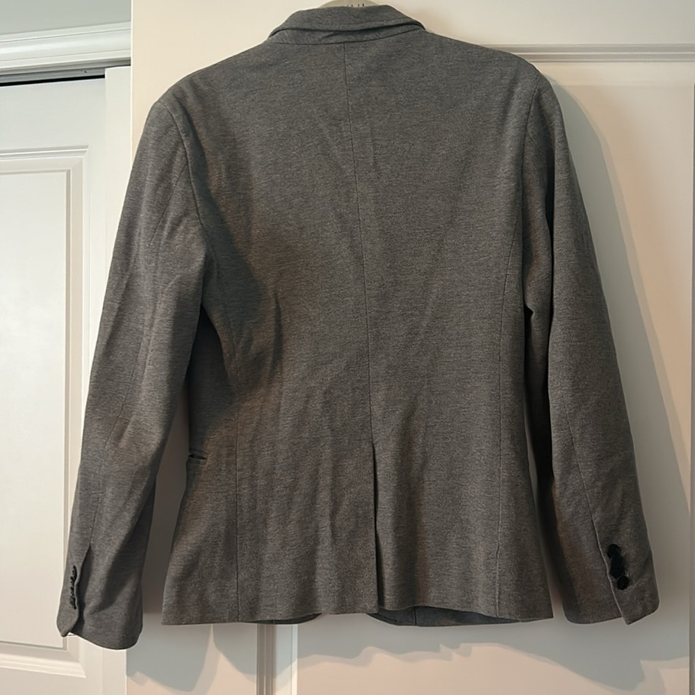 Blazer - Picture 4 of 7